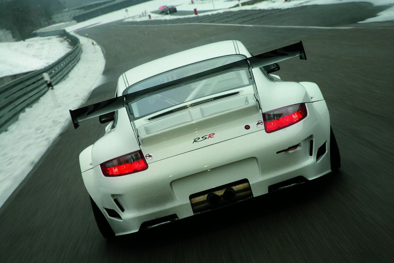 Illustration for article titled 2009 Porsche 911 GT3 RSR: More Track Power, Bigger Price Tag